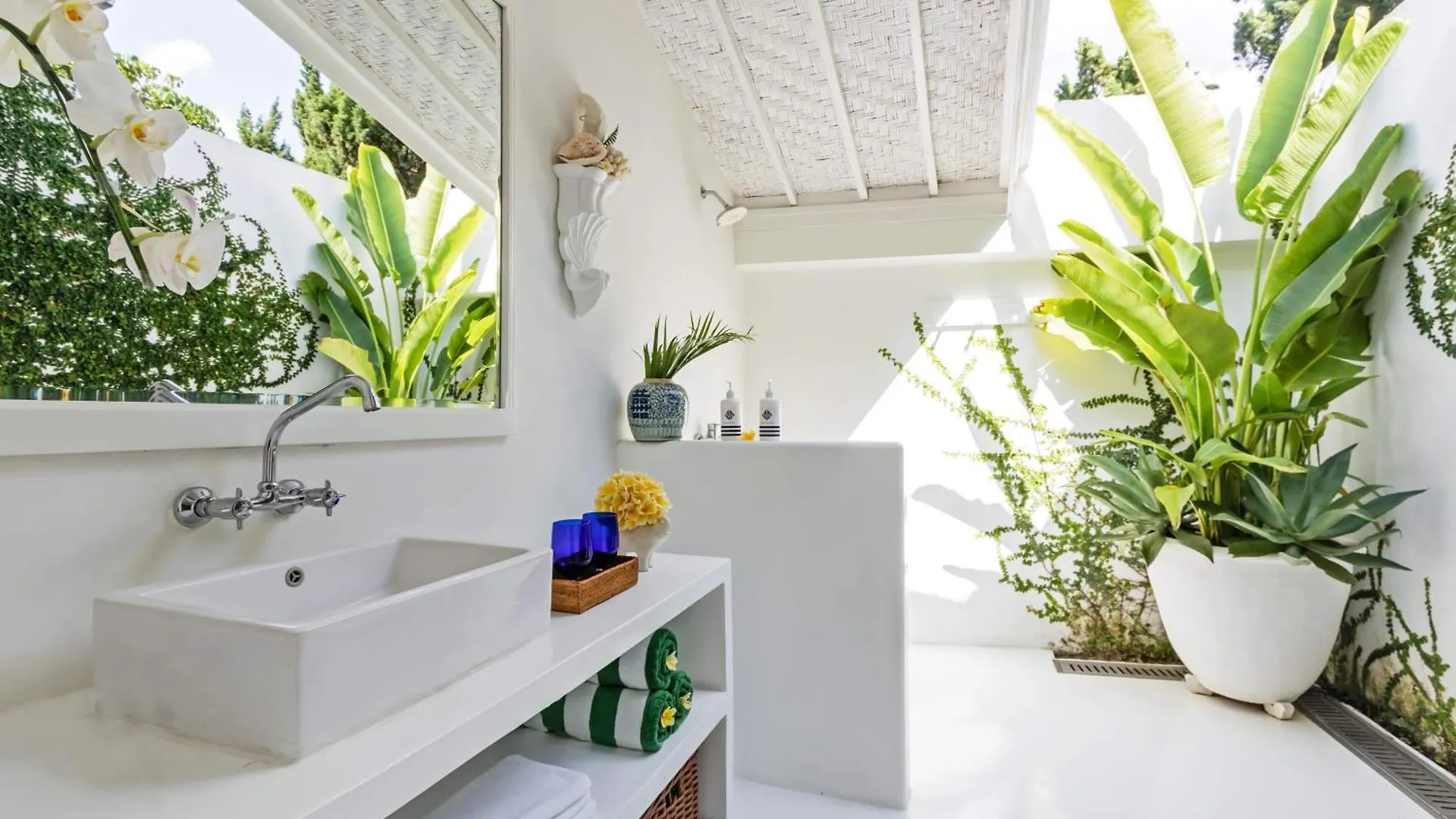 Pineapple Hill 4 Bed Luxury Villa Seminyak  Seminyak (Bali)