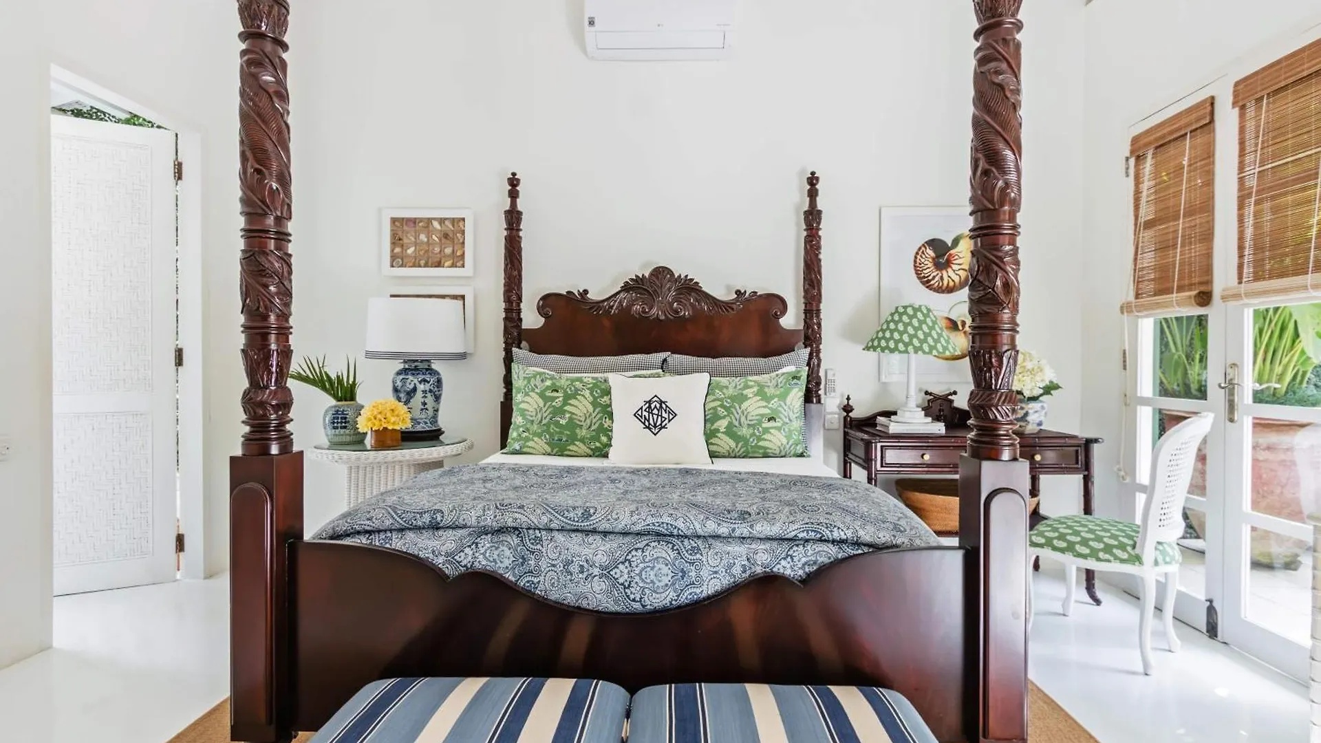 Pineapple Hill 4 Bed Luxury Villa Seminyak  Indonesia